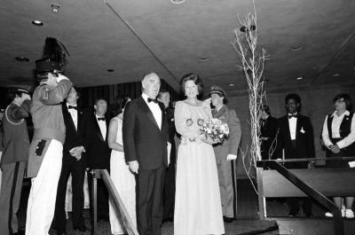 Governor Carey with Queen Beatrix
