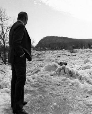 Governor Carey Surveys Ice Damage