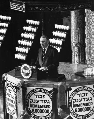 Governor Carey speaks at Anniversary of the Warsaw Ghetto Uprising Event