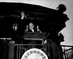 Eisenhower Campaign, Eisenhower Waving From Train