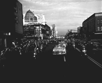 Eisenhower Campaign, Eisenhower Waving From Motorcade