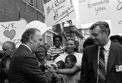 Governor Carey greets Crowd