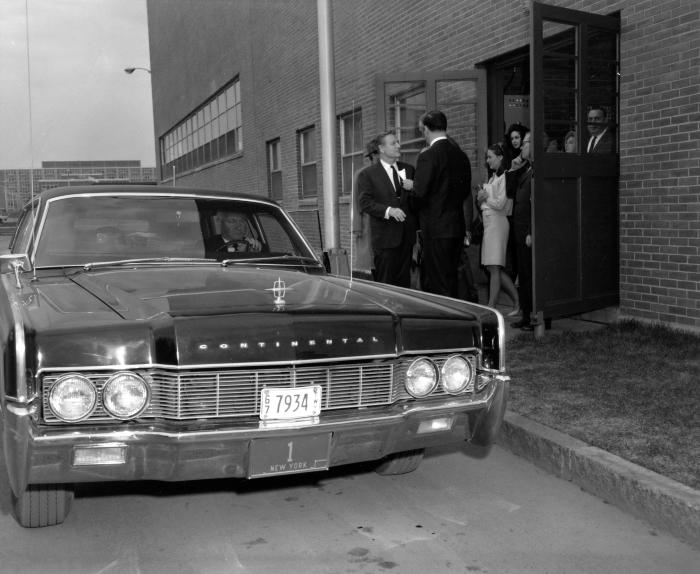 Governor Rockefeller inspects State Campus