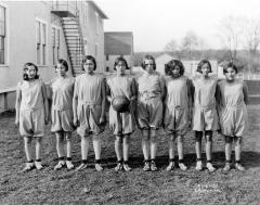 Thomas Indian School. Girls' Basketball Team