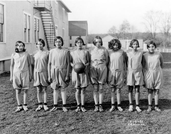 Thomas Indian School. Girls' Basketball Team