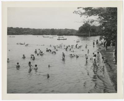 Belmont Lake State Park. Bathing