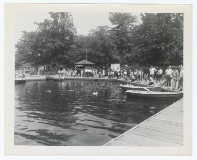 Belmont Lake State Park. Picnic Area and Row Boating