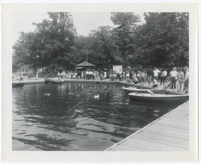Belmont Lake State Park. Picnic Area and Row Boating