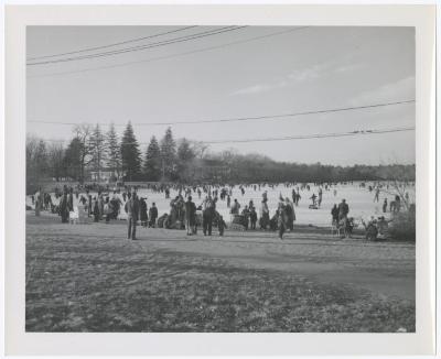 Belmont Lake State Park. Skating