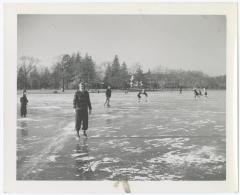 Belmont Lake State Park. Skating