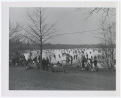 Belmont Lake State Park. Skating