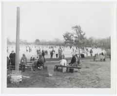 Belmont Lake State Park. Skating