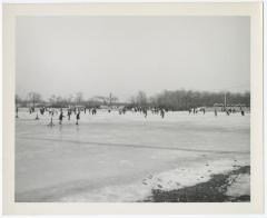 Belmont Lake State Park. Skating