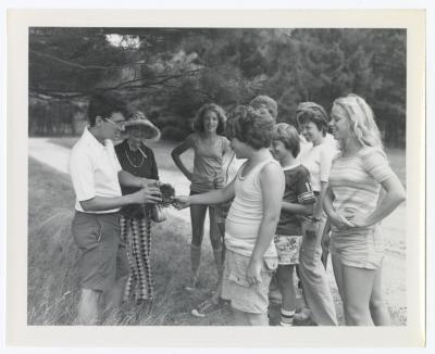 Connetquot River State Park, Group Examining Nest