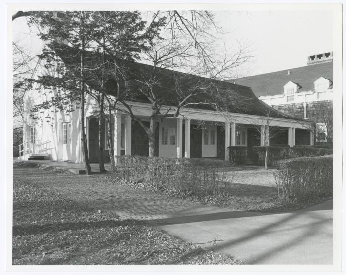 Bethpage State Park, Clubhouse Porch Area