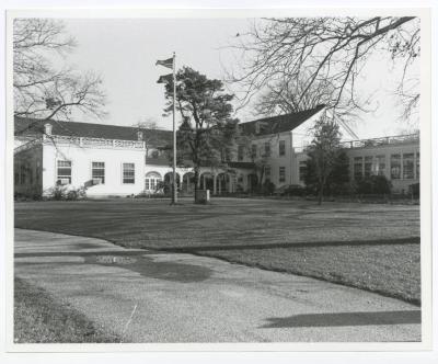 Belmont Lake State Park Administrative Building