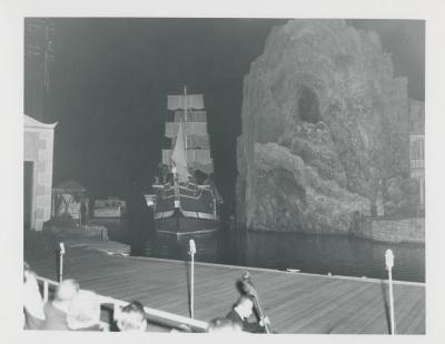 Jones Beach State Park Marine Theater, Mardi Gras