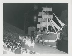 Jones Beach State Park Marine Theater, Mardi Gras