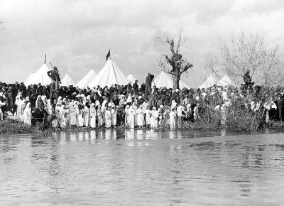 Syria.  Jordan River.  Crowd of Russian Pilgrims at the bathing Place.  South of Jericho