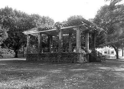 Civil War. Rostrum for Memorial Day Address