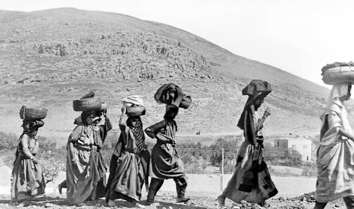 Syria.  Refugee Women Returning to Their Homes