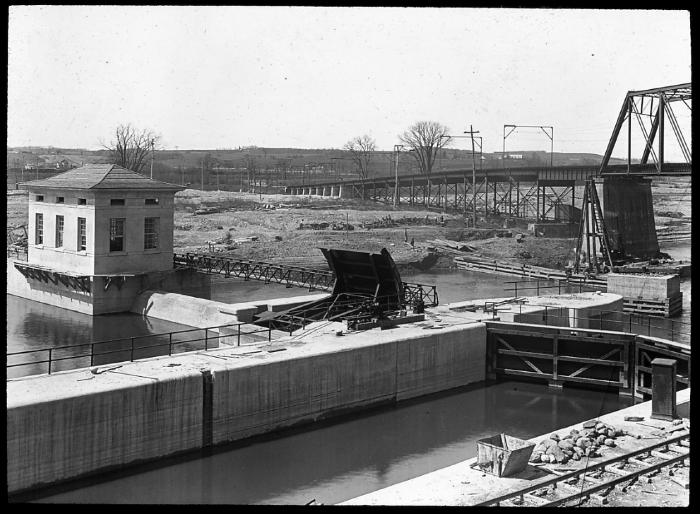 Taintor Gate, Powerhouse and Lock 27 on Erie Canal. Lyons, N.Y.