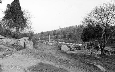 Civil War. Devil's Den Towards Little Round Top in Gettysburg