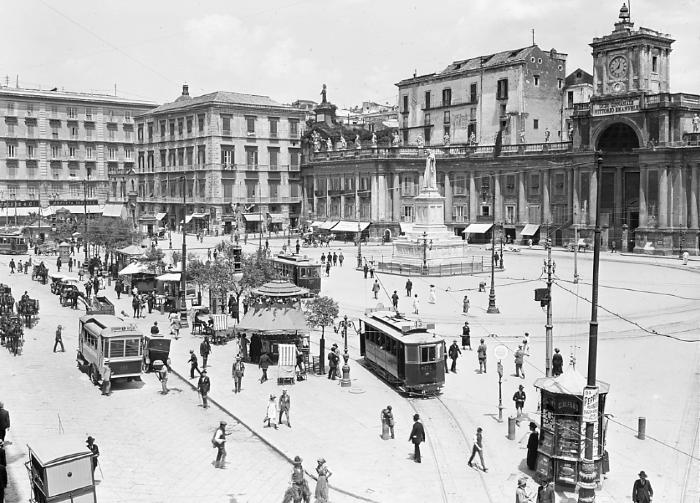 Italy.  Naples.  Piazza Dante