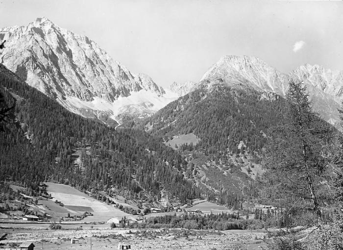 Italy.  Alps.  Reiserferner Mountains- Hochgall and Ohrenspitzen