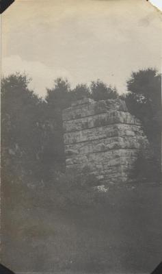 Old lime kiln near Warrensburg