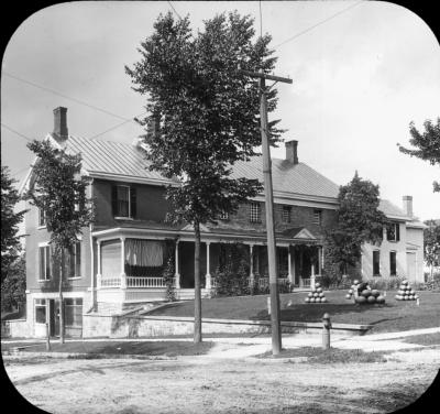 Fort Johnson in Johnstown, New York