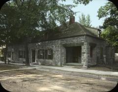 N.Y. Kingston. Old Senate House. Front View. Erected 1676. Partly Burned, Oct. 16, 1777