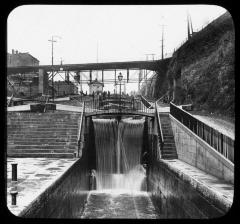 Erie Canal lock at Lockport, showing detail