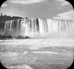 Horseshoe Falls from Canada