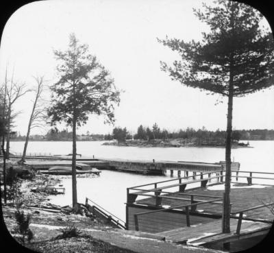 N.Y. Thousand Islands. Edgewood Park, Up the River.