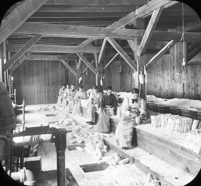 Bagging department at salt works