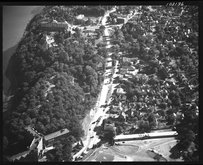 Ladycliff College, N.Y.