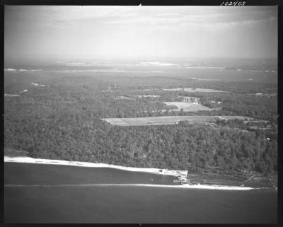 Lloyds Neck, N.Y.