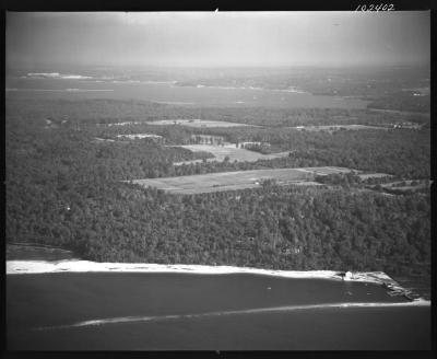 Lloyds Neck, N.Y.