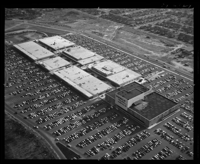 Green Acres Shopping Center, N.Y.