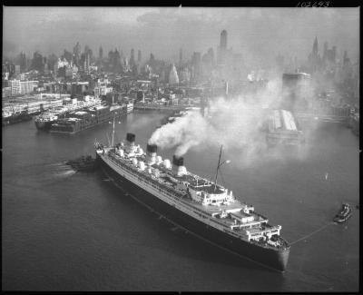 RMS Queen Mary & HMS Queen Elizabeth