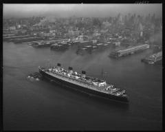 RMS Queen Mary & HMS Queen Elizabeth