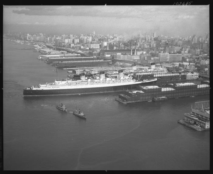 RMS Queen Mary & HMS
