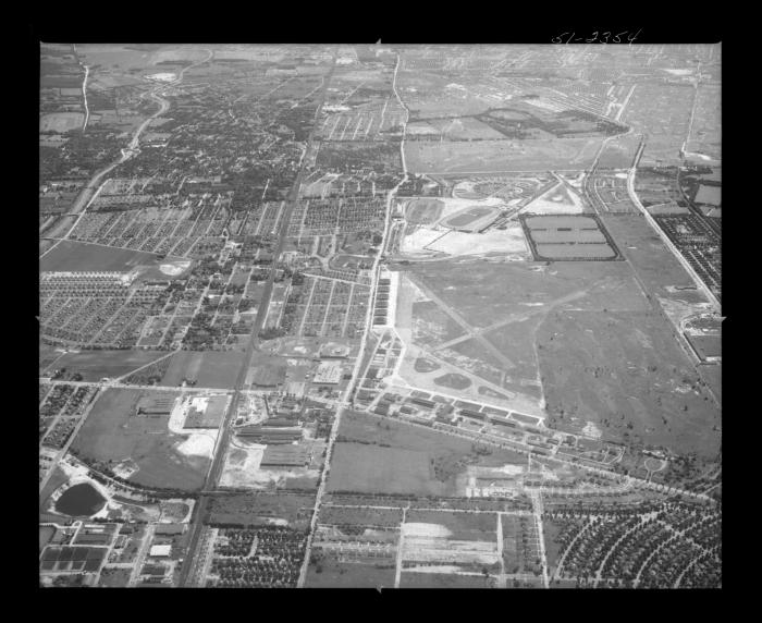 Roosevelt Field N.Y., (6 of 7) 