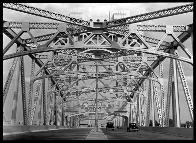 Triborough Bridge: Span of Vertical Lift Bridge over Harlem River, New York City