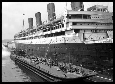 New York. New York City. Bunkering S.S. "Aquitania" with Oil