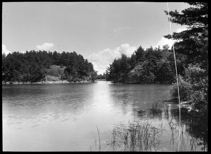 Hill and Wellesley Islands