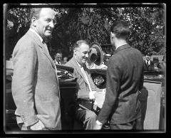 Gov. Roosevelt presenting awards to 4H Club members