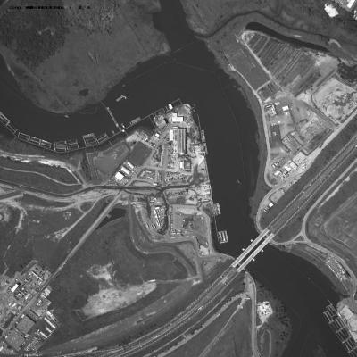 [Aerial photograph, flying over Fresh Kills landfill, 9/19/2001]