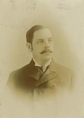 Cabinet card, Frank W. Higgins